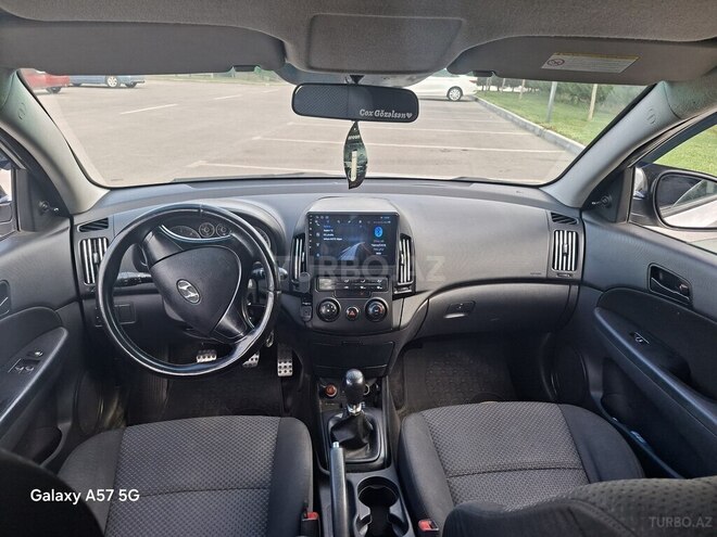 Hyundai i30 2010, 454,000 km - 1.6 l - Salyan