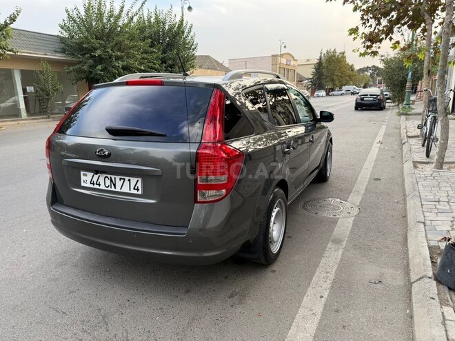 Kia  2010, 350,000 km - 1.6 l - Bakı