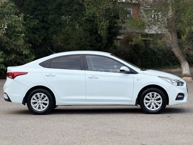 Hyundai Accent 2018, 169,123 km - 1.4 l - Bakı
