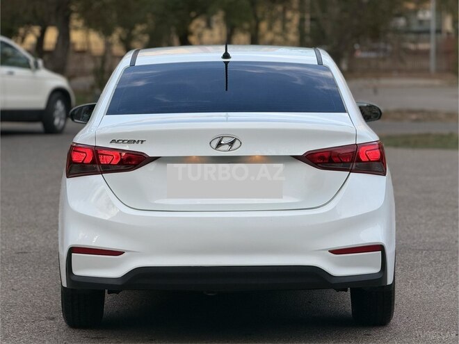 Hyundai Accent 2018, 169,123 km - 1.4 l - Bakı
