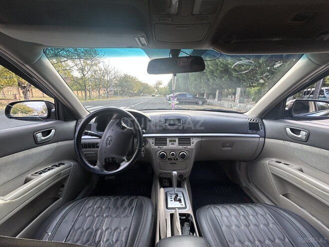 Hyundai Sonata 2005, 252,340 km - 2.0 l - Qax