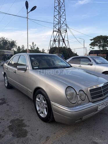 Mercedes E 320 4MATIC 1998, 375,000 km - 3.2 l - Bakı