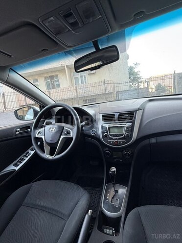 Hyundai Accent 2011, 221,000 km - 1.6 l - Bakı