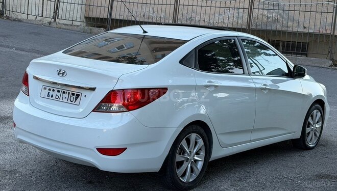 Hyundai Accent 2011, 221,000 km - 1.6 l - Bakı