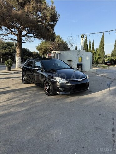 Hyundai i30 2010, 300,000 km - 1.6 л - Bakı