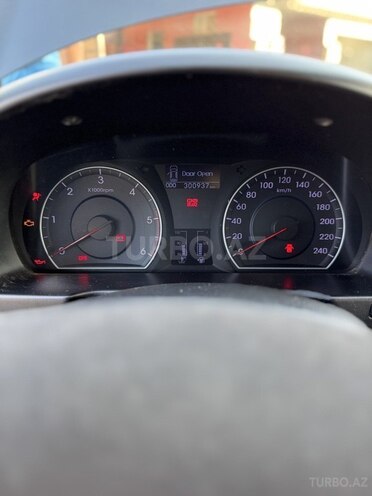 Hyundai i30 2010, 300,000 km - 1.6 л - Bakı
