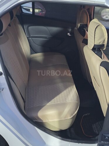 Renault Logan 2015, 278,000 km - 1.6 l - Bakı