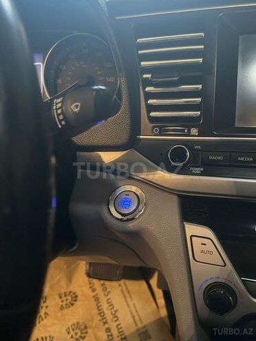 Hyundai Elantra 2017, 196,943 km - 2.0 l - Gəncə