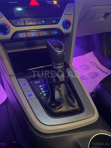 Hyundai Elantra 2017, 196,943 km - 2.0 l - Gəncə