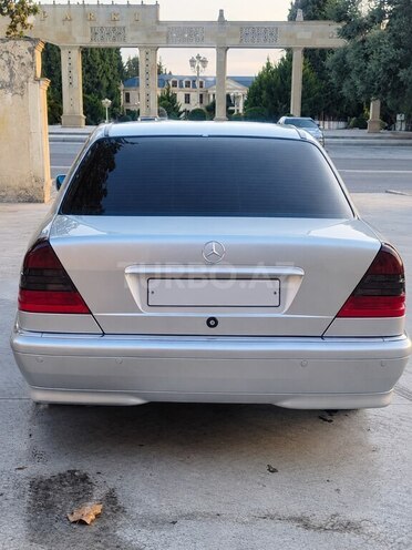 Mercedes C 240 1999, 355,300 km - 2.4 l - Kürdəmir