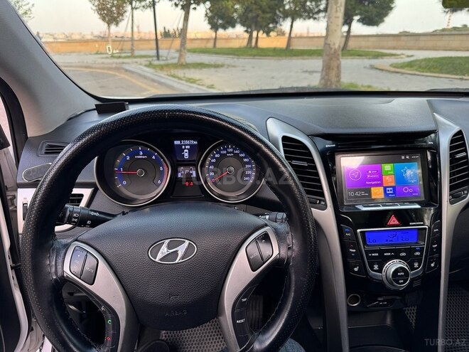Hyundai i30 2012, 215,619 km - 1.6 l - Bakı