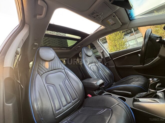 Hyundai i30 2012, 215,619 km - 1.6 l - Bakı