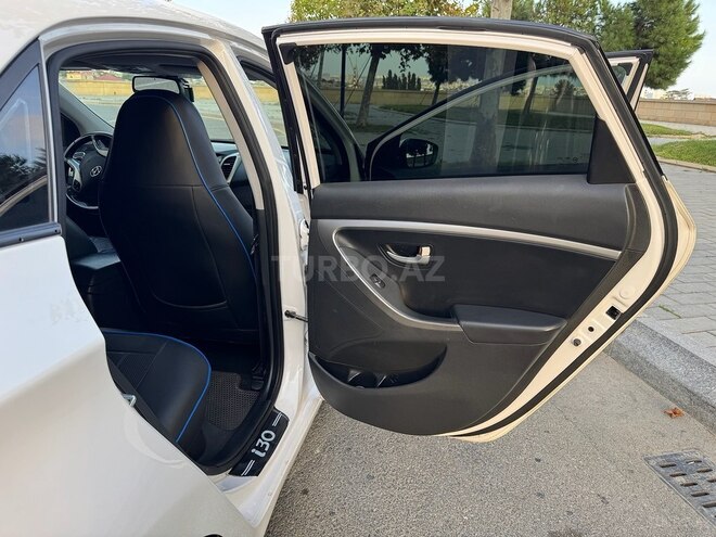 Hyundai i30 2012, 215,619 km - 1.6 l - Bakı