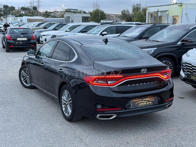 Hyundai Grandeur 2017, 228,000 km - 2.2 л - Bakı