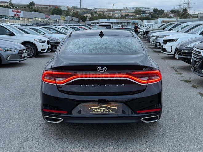 Hyundai Grandeur 2017, 228,000 km - 2.2 л - Bakı