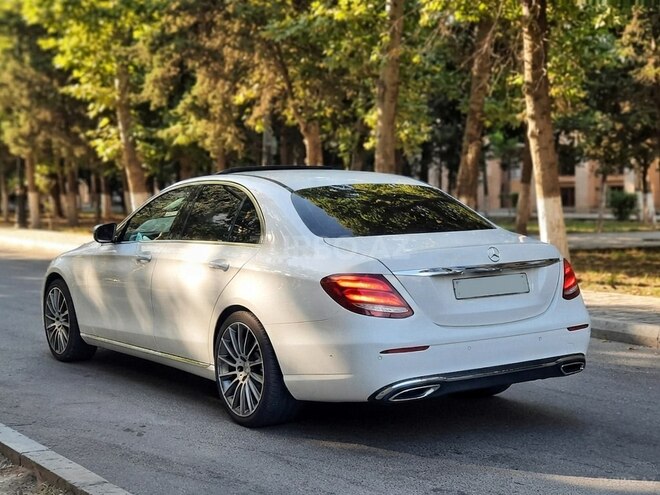 Mercedes E 300 d 2018, 256,000 km - 2.0 l - Bakı