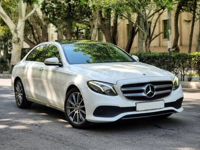 Mercedes E 300 d 2018, 256,000 km - 2.0 l - Bakı