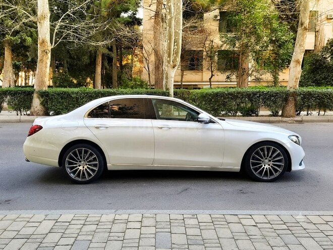 Mercedes E 300 d 2018, 256,000 km - 2.0 l - Bakı