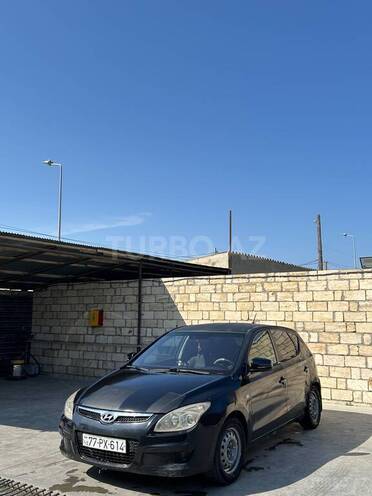 Hyundai i30 2010, 300,000 km - 1.6 л - Bakı