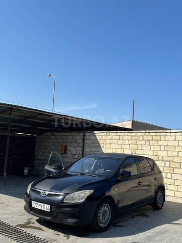 Hyundai i30 2010, 300,000 km - 1.6 л - Bakı