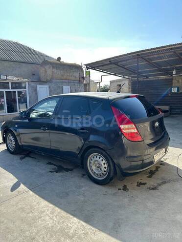 Hyundai i30 2010, 300,000 km - 1.6 л - Bakı