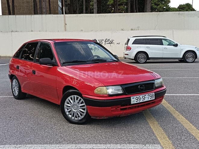 Opel Astra 1997, 208,542 km - 1.6 l - Sumqayıt