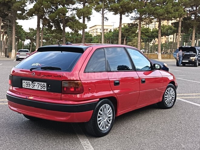 Opel Astra 1997, 208,542 km - 1.6 l - Sumqayıt