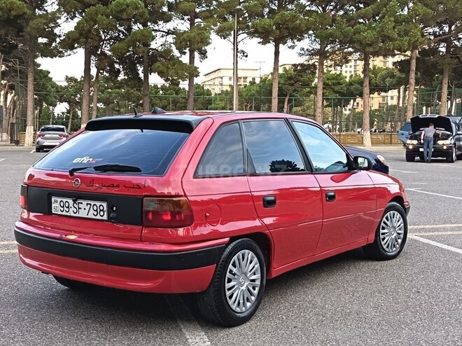 Opel Astra 1997, 208,542 km - 1.6 l - Sumqayıt