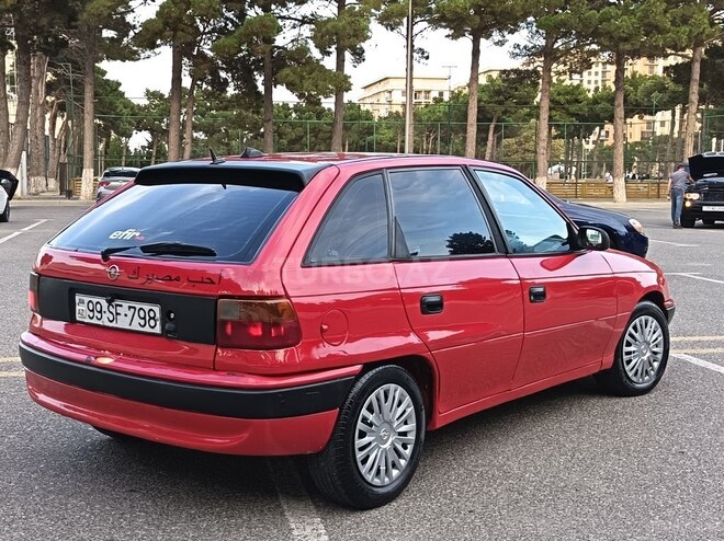 Opel Astra 1997, 208,542 km - 1.6 l - Sumqayıt