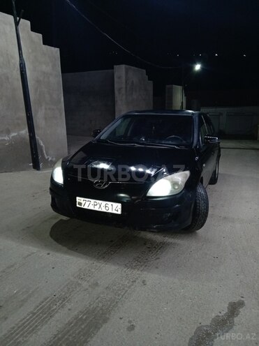 Hyundai i30 2010, 300,000 km - 1.6 л - Bakı