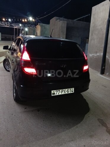 Hyundai i30 2010, 300,000 km - 1.6 л - Bakı