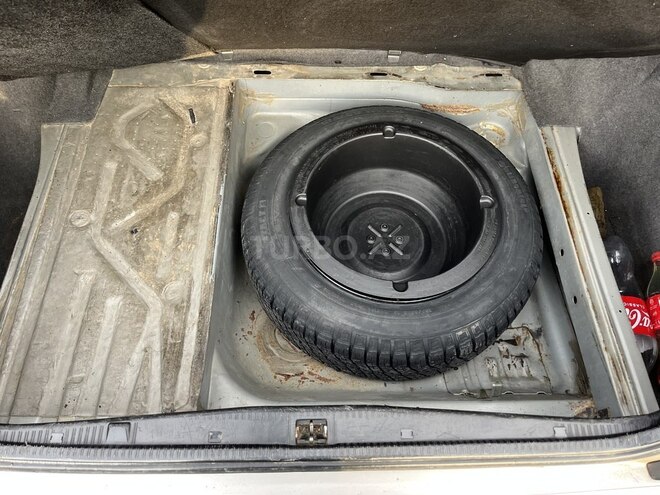 Mercedes  1993, 412,357 km - 2.0 l - Qazax
