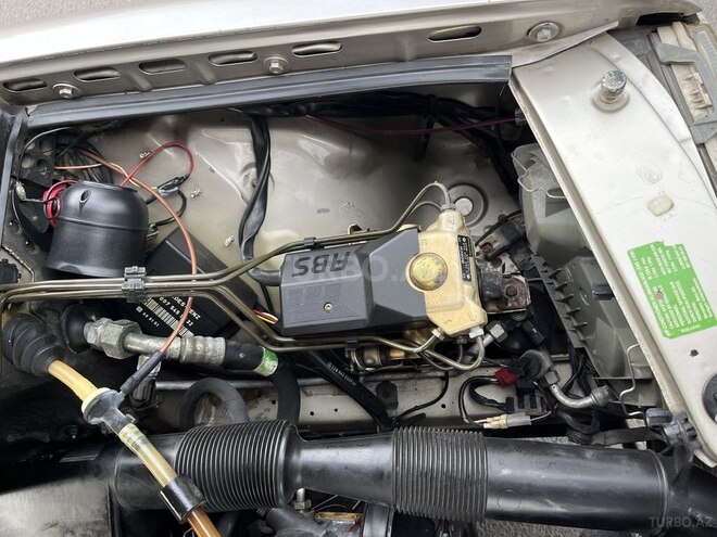 Mercedes  1993, 412,357 km - 2.0 l - Qazax