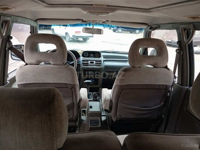 Mitsubishi Pajero 1995, 600,000 km - 2.8 l - Lerik