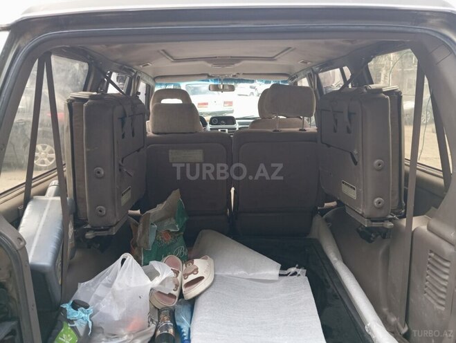 Mitsubishi Pajero 1995, 600,000 km - 2.8 l - Lerik