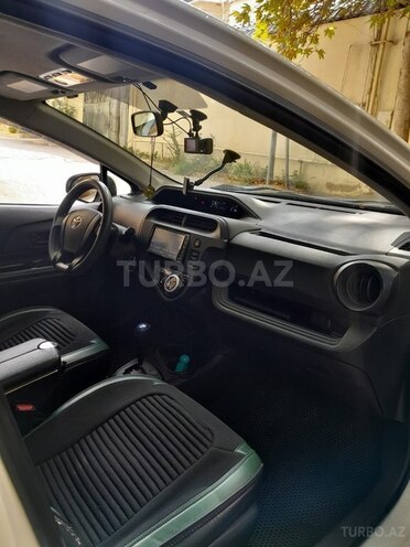 Toyota Aqua 2017, 134,500 km - 1.5 l - Bakı