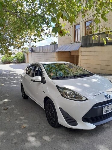 Toyota Aqua 2017, 134,500 km - 1.5 l - Bakı