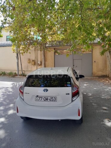 Toyota Aqua 2017, 134,500 km - 1.5 l - Bakı