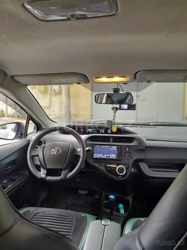 Toyota Aqua 2017, 134,500 km - 1.5 l - Bakı