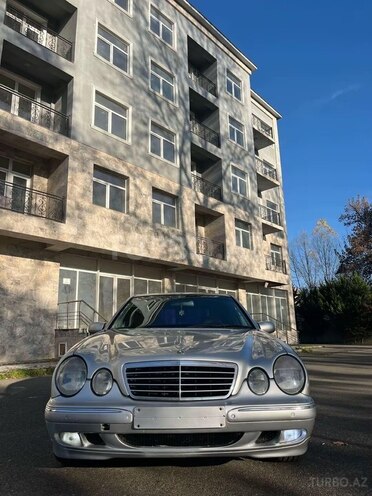 Mercedes E 220 1999, 300,000 km - 2.2 l - İsmayıllı
