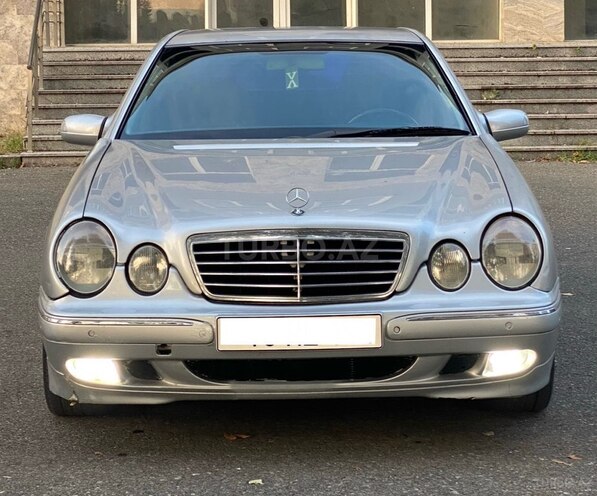 Mercedes E 220 1999, 300,000 km - 2.2 l - İsmayıllı