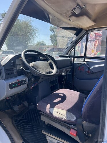Mercedes Sprinter 312 1995, 312,000 km - 2.9 l - Salyan