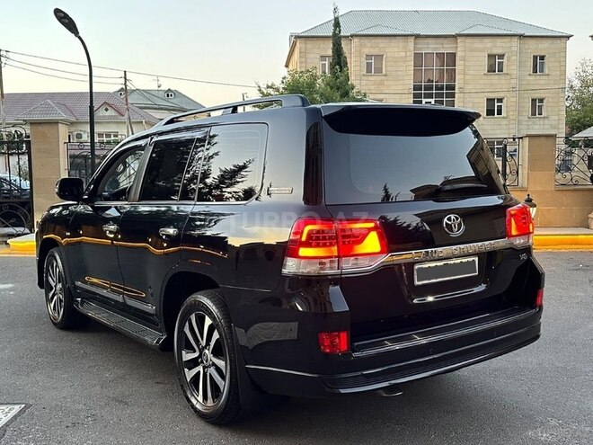 Toyota Land Cruiser 2018, 201,000 km - 4.6 l - Bakı