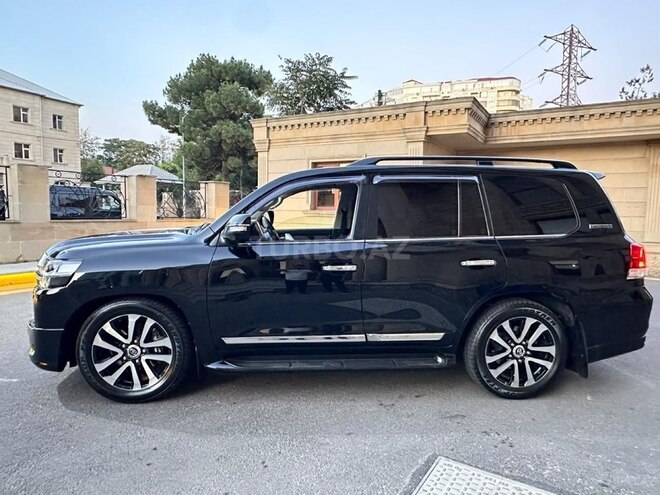 Toyota Land Cruiser 2018, 201,000 km - 4.6 l - Bakı