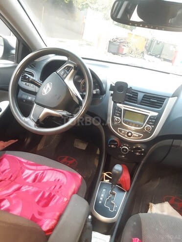 Hyundai Accent 2013, 398,000 km - 1.6 l - Bakı