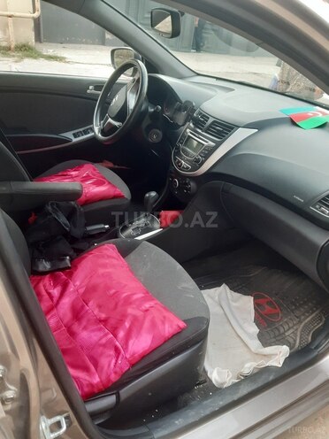 Hyundai Accent 2013, 398,000 km - 1.6 l - Bakı
