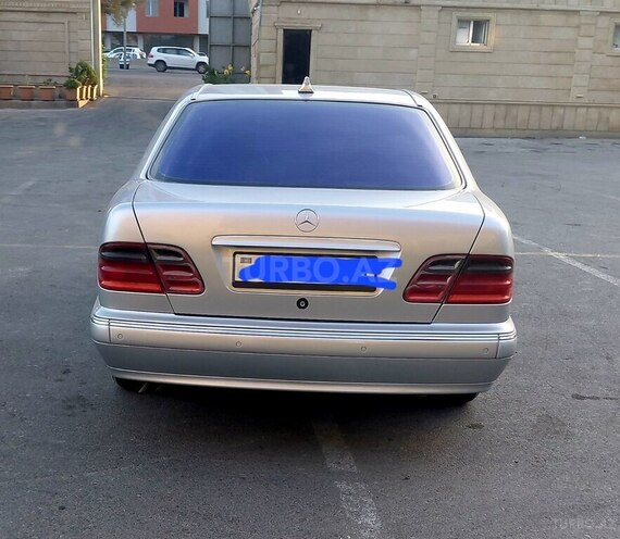 Mercedes E 240 2000, 398,502 km - 2.4 l - Bakı