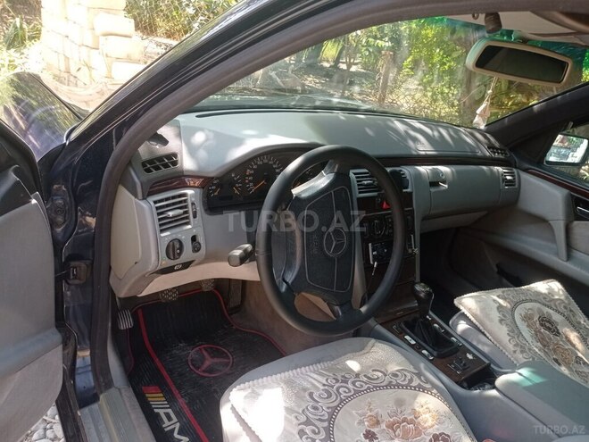 Mercedes E 200 1997, 100,000 km - 2.0 l - Neftçala