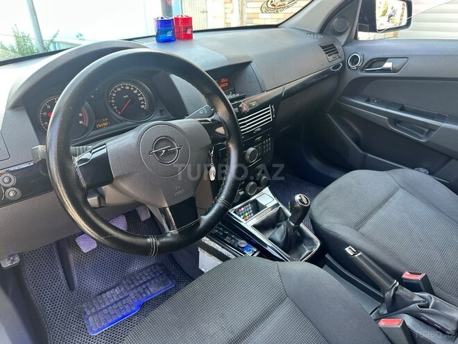 Opel Astra 2009, 257,000 km - 1.4 л - Qazax