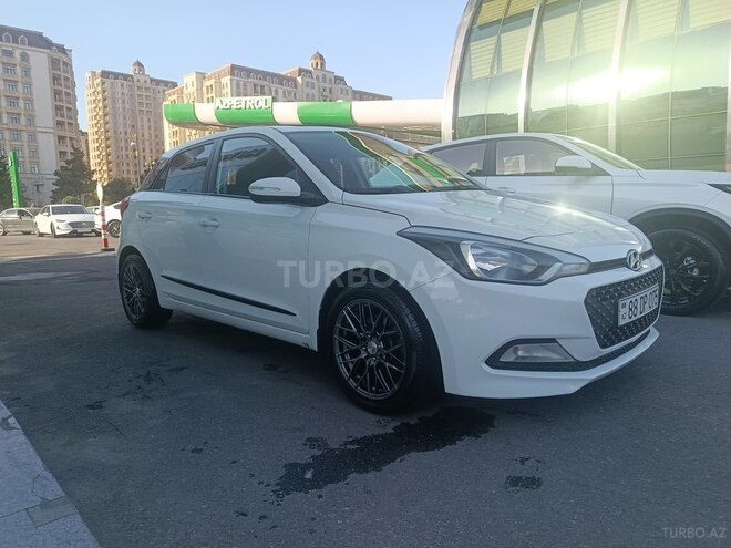 Hyundai i20 2016, 127,200 km - 1.1 л - Bakı